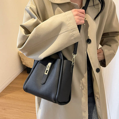 Women's Large Capacity Imitation Leather Bucket Bag